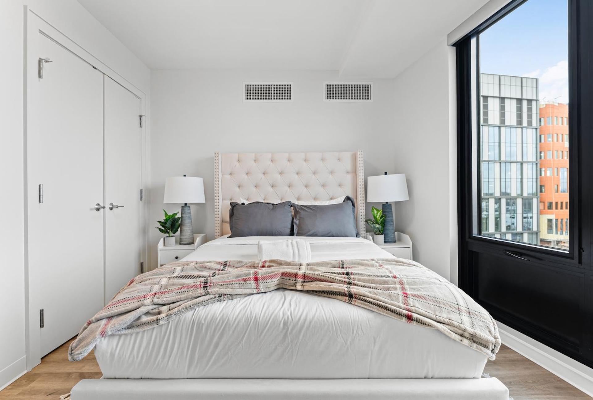 Furnished Luxury Apartment Next To Harvard Stadium Boston Bagian luar foto